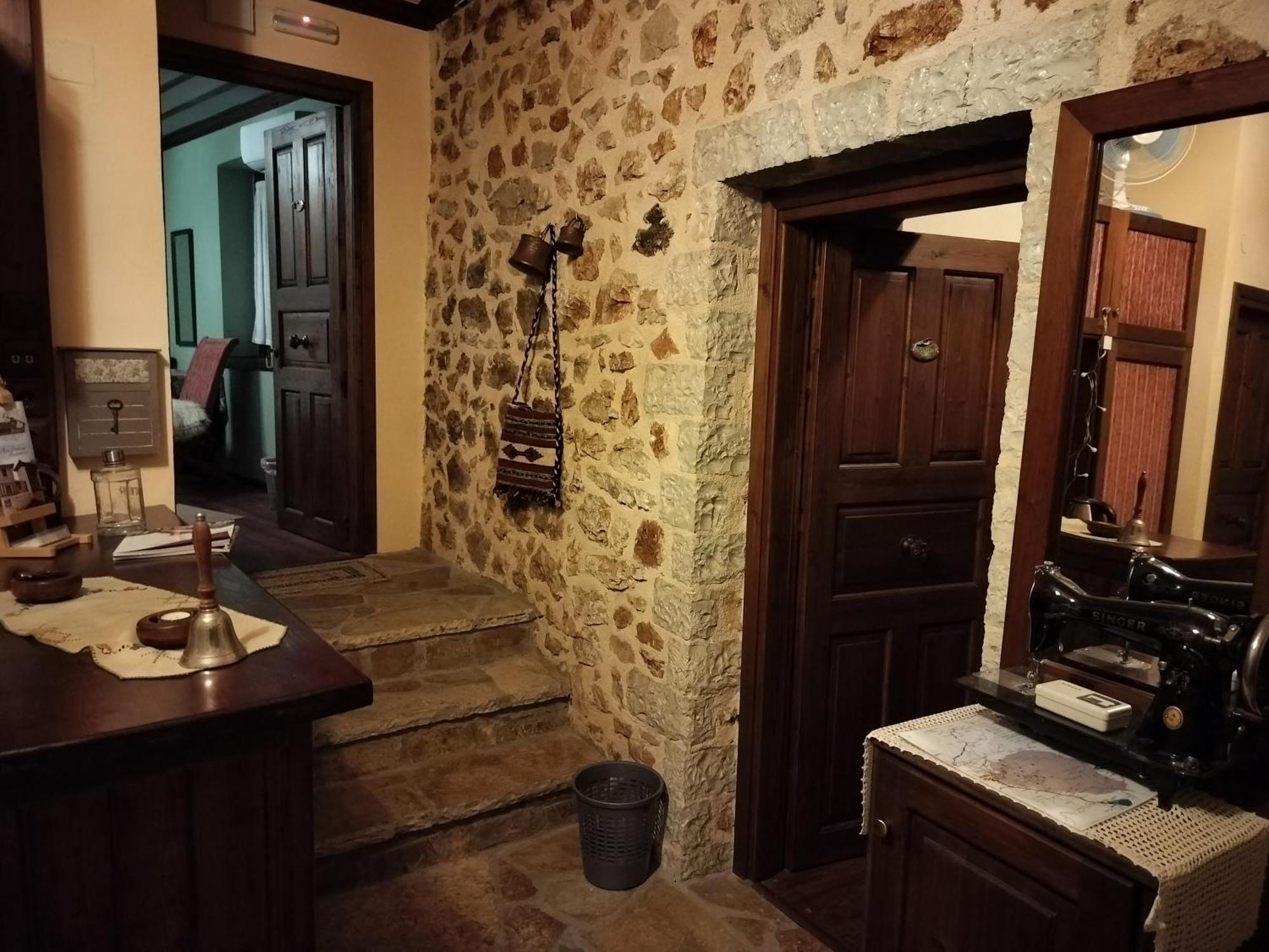 Yono'S Traditional House Ano Ravenia エクステリア 写真